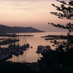  Appartamento Vista Mare Sulla Pista Ciclabile Italia